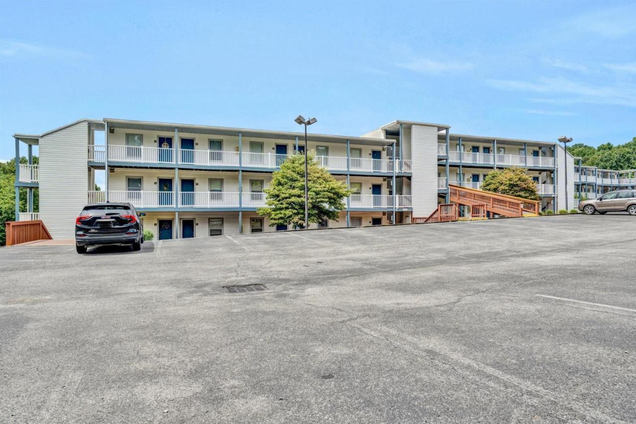 Reel Simple Apartment Moneta Exterior photo